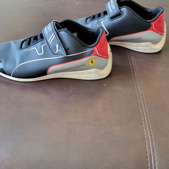 Puma Ferrari sneakers size 2.5C - Picture 3 of 7